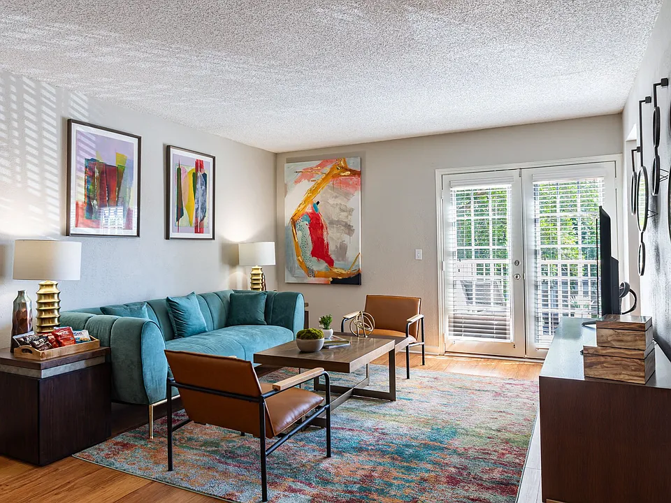 865 Bellevue