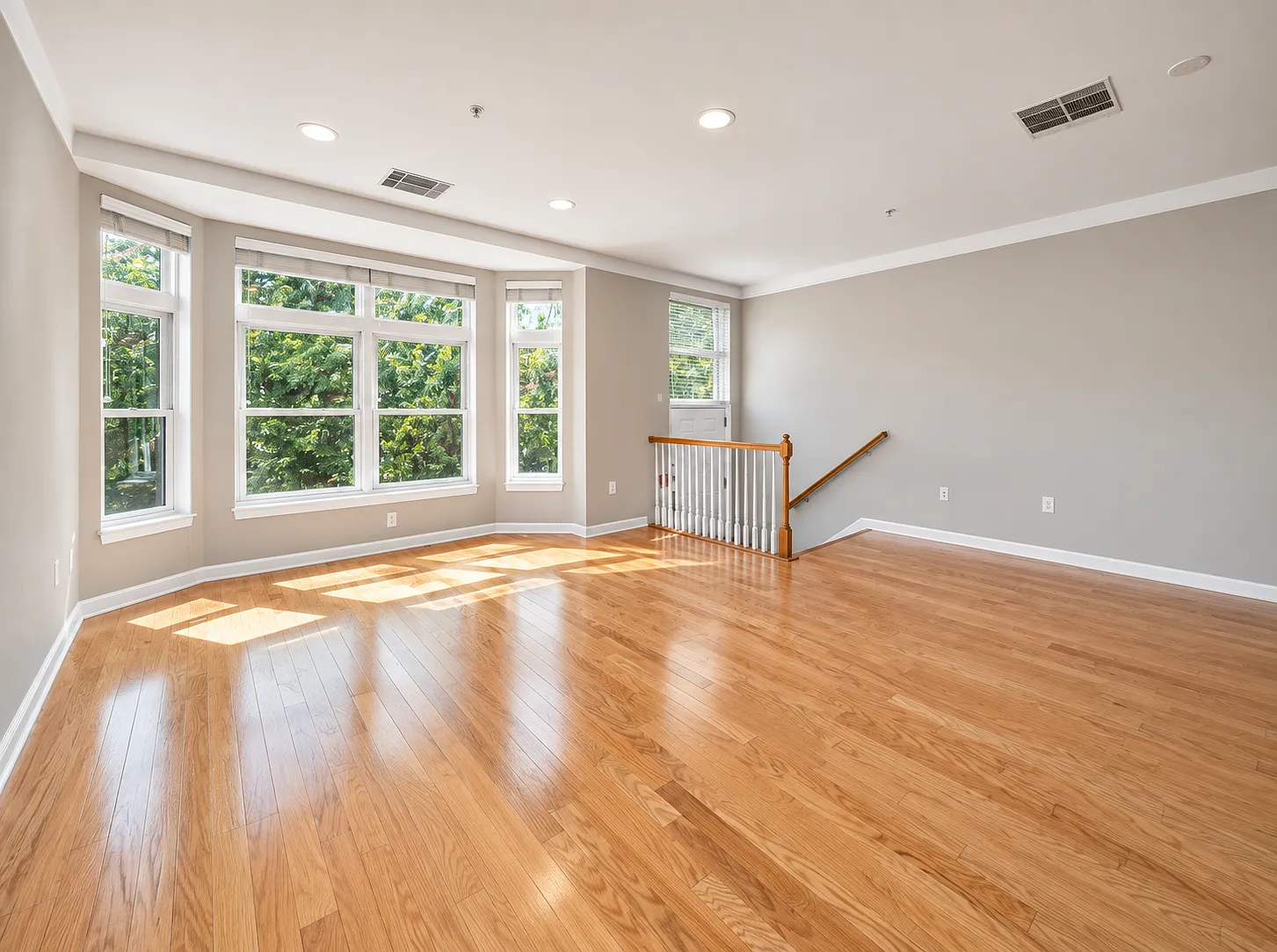 1 bed, 872 sqft, $4,000 — Photo 3