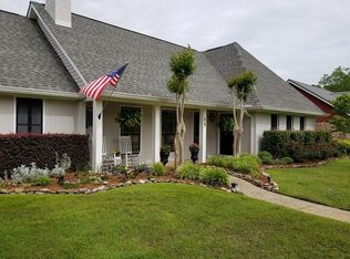 15 King Edward Dr, Columbus, MS 39705