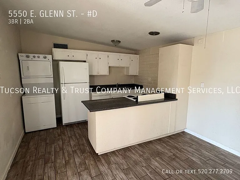 5550 E Glenn St #D — Photo 3