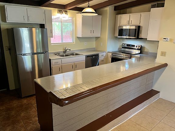 5th image of 3627 E Lee St APT L2