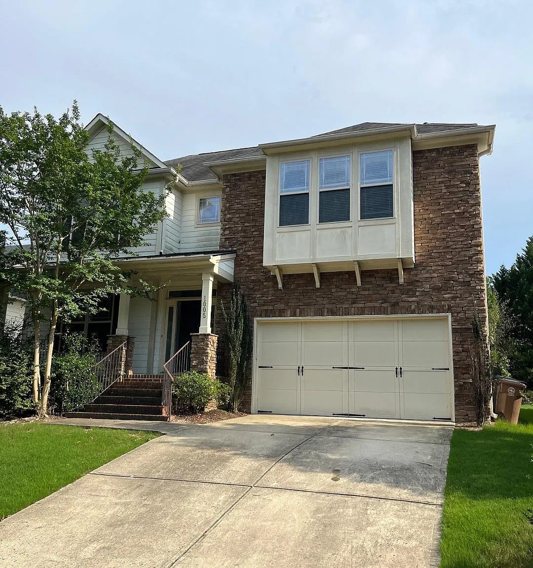 5 bed, 3.0 bath, 3524 sqft, $3,250 — Photo 1