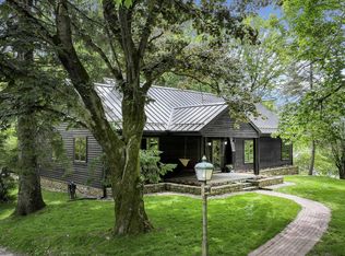 3940 Hankinson Rd, Granville, OH 43023