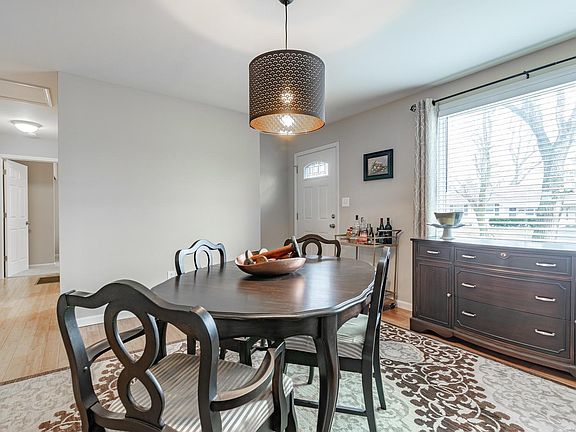 5th image of 12219 Hillcrest Pl