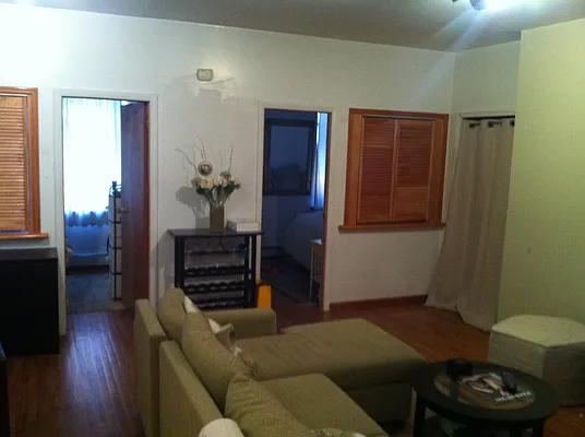 Rented by New York Realty | media 18