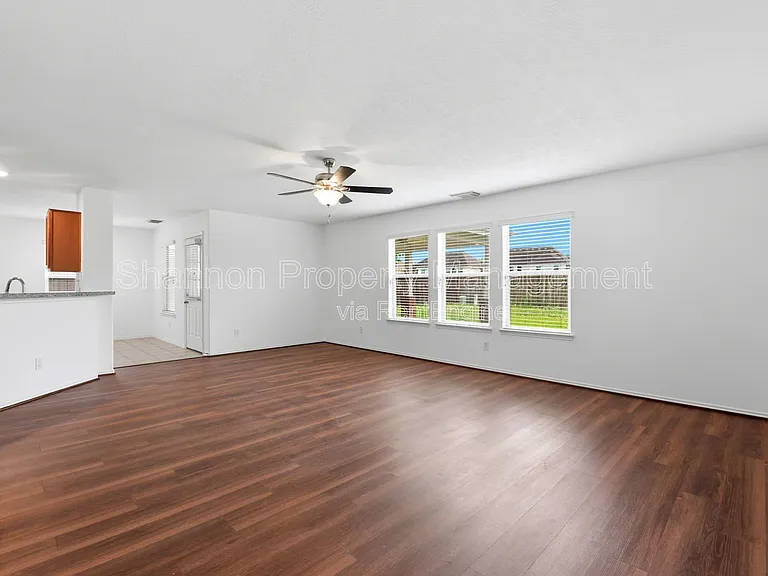 5342 Gibralter Pl — Photo 12