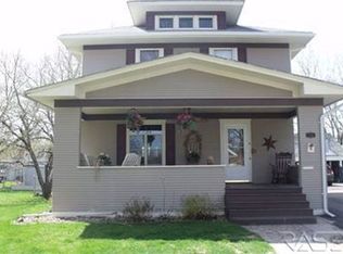 713 N McKenzie St, Luverne, MN 56156