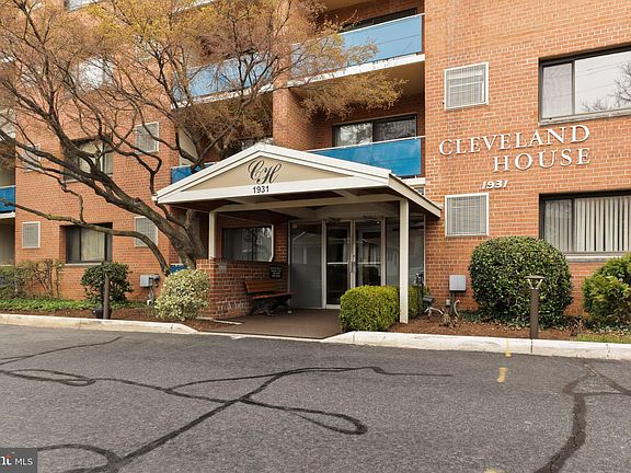 3rd image of 1931 N Cleveland St APT 111