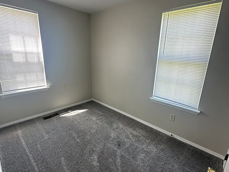 317 S Market St — Photo 5