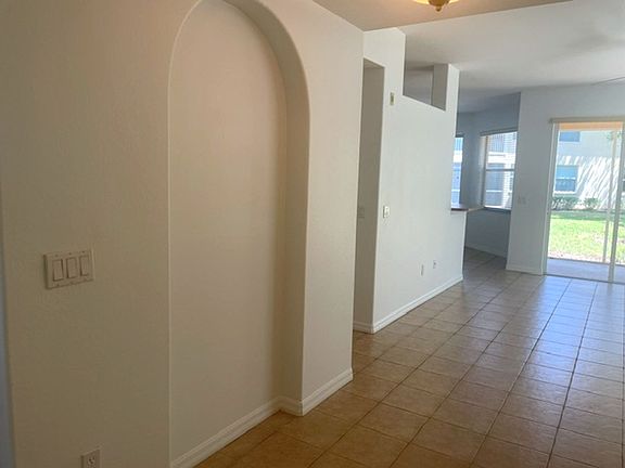 4th image of 4270 Vicenza Dr #B40