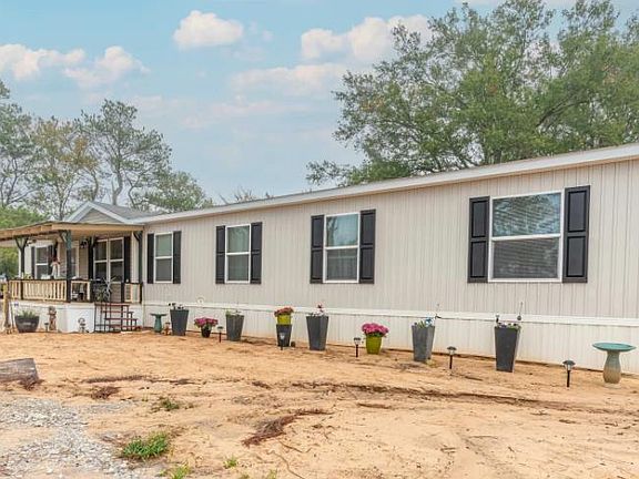 4th image of 1094 County Road 2140