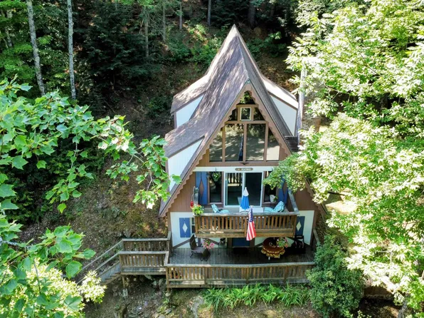 239 Kearsarge Drive, Haverhill, NH 03785