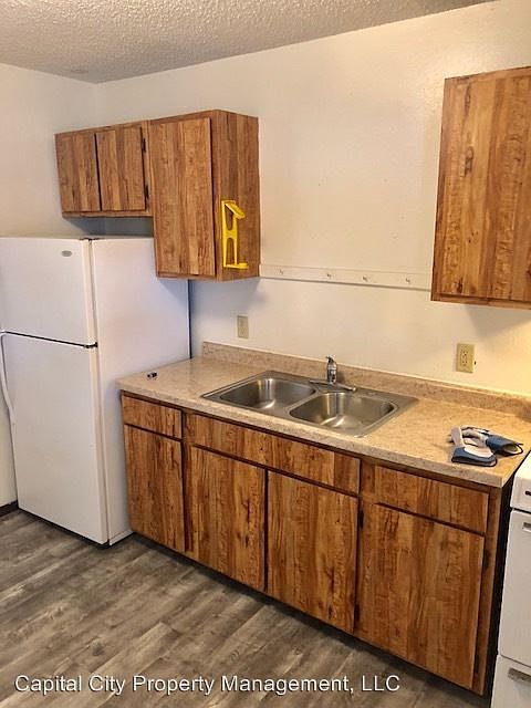 2nd image of 830 N Bond St APT 05
