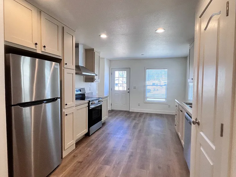 1409 N French St #30 — Photo 1