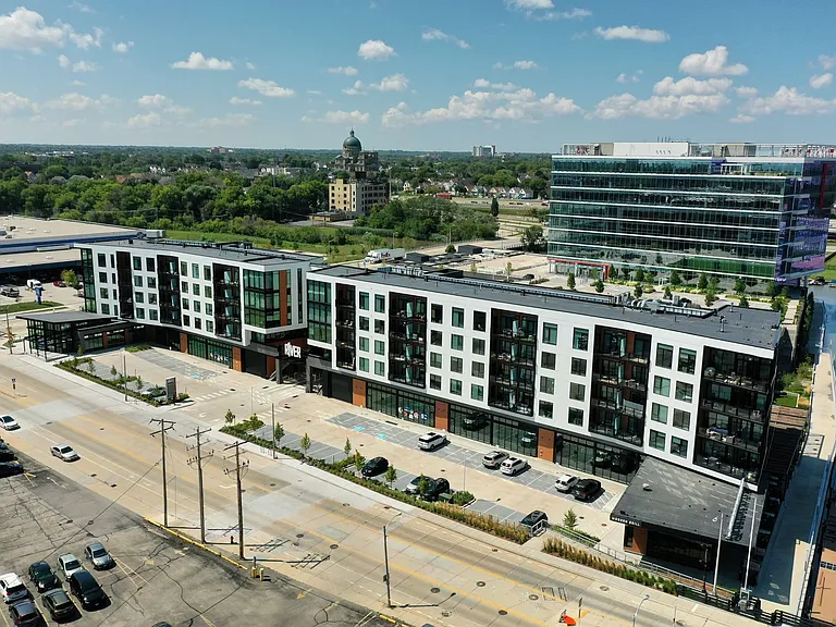 Tribute Apartments at R1VER — Photo 11