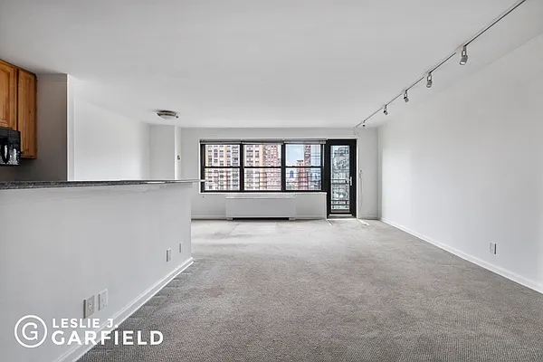 Sold by Leslie J. Garfield | media 2