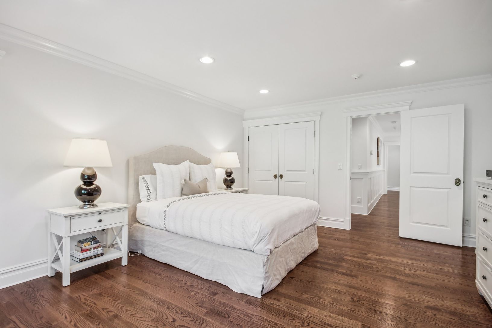guest bedroom upstairs