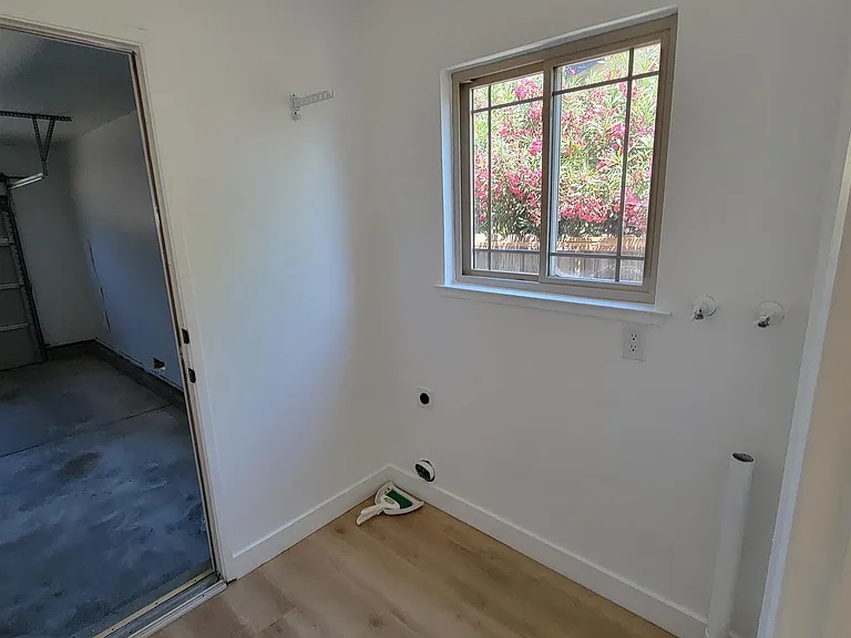 2210 Sierra Ct — Photo 34