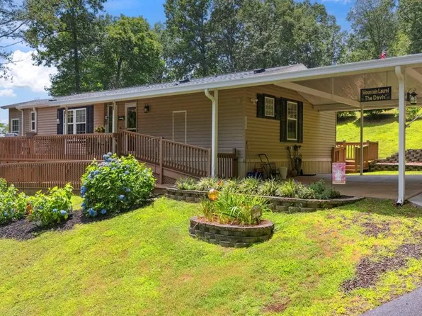 122 Paige Ln, Franklin, NC 28734