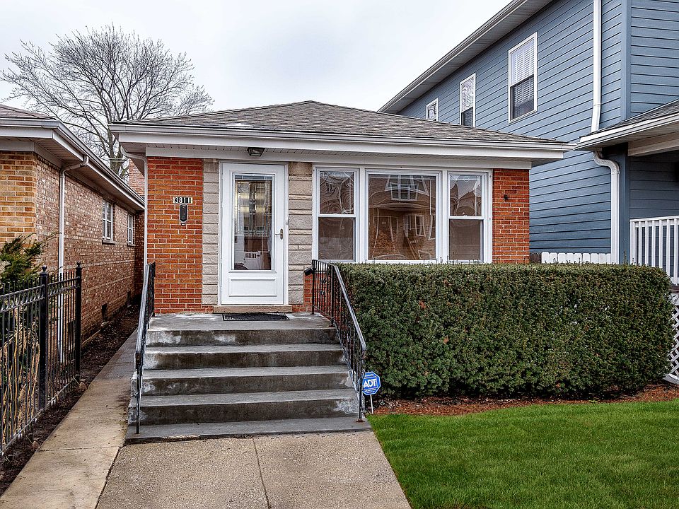 1st image of 3811 N Sacramento Ave