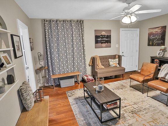 3rd image of 134 E MAYFIELD BLVD