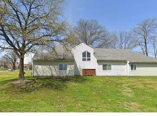 3920 E Linwood Blvd, Kansas City, MO 64128