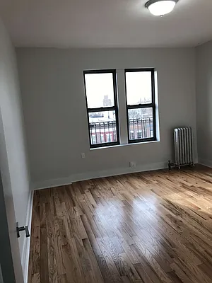 Rented by Mdays Realty | media 37