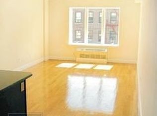 2325 31st Ave #3C, Astoria, NY 11106