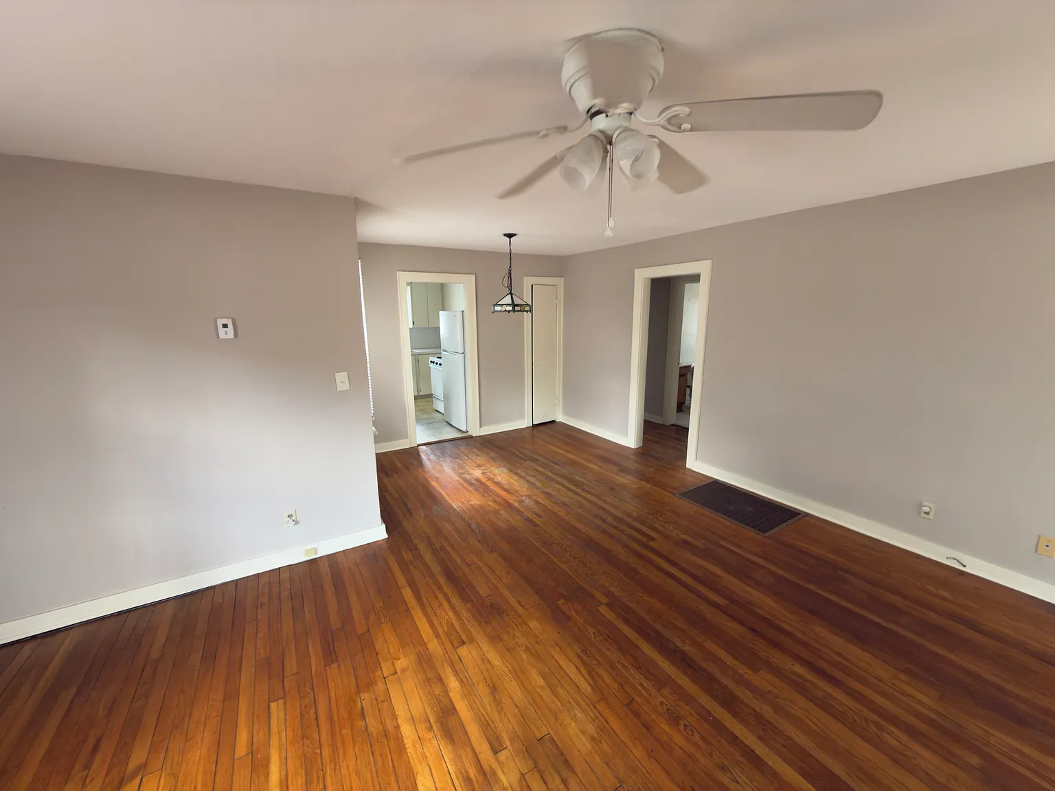2 bed, 848 sqft, $1,000 — Photo 3