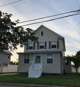 194 9th St, Hicksville, NY, 11801