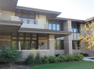156 E Harbor View Dr, Fond Du Lac, WI 54935