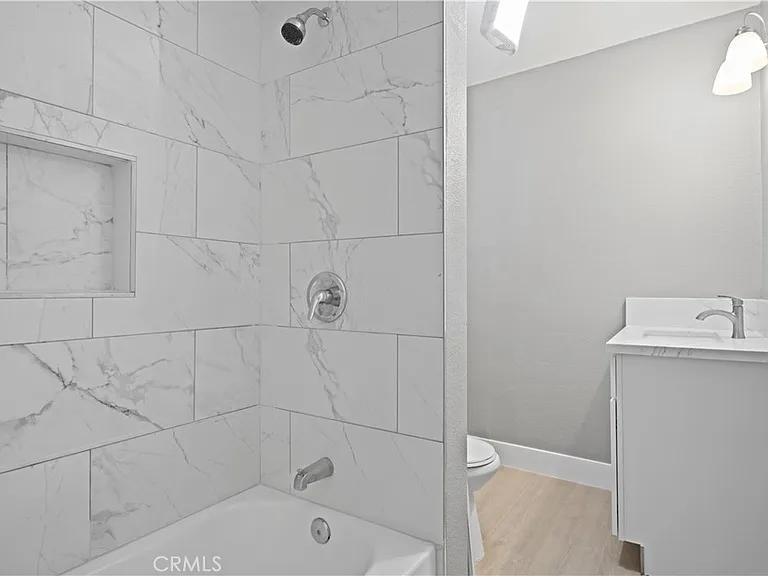 4330 Pacific Ave — Photo 25