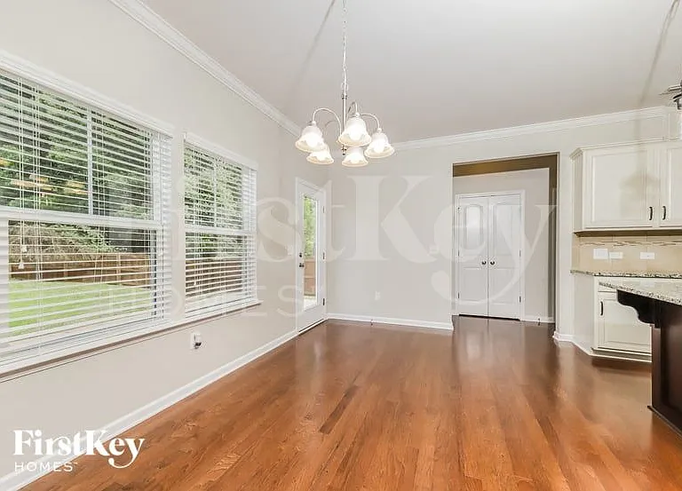 1205 Quail Heights Dr — Photo 5