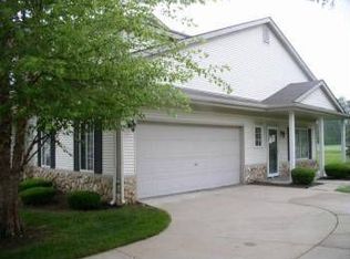 214 Oak Ridge Dr, Pontiac, MI 48341