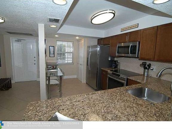 2nd image of 806 Cypress Blvd APT 305