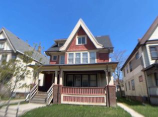 2422 N 41st St, Milwaukee, WI 53210