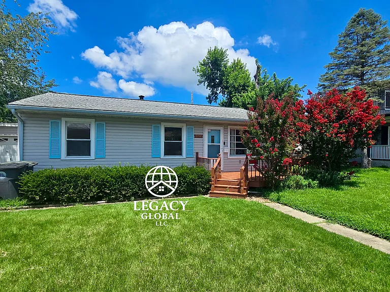 2156 Maxwell Ave — Photo 17