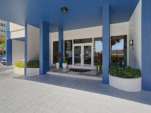 5th image of 1400 S Ocean Drive #303