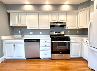 409 Main St APT 301, Woburn, MA 01801