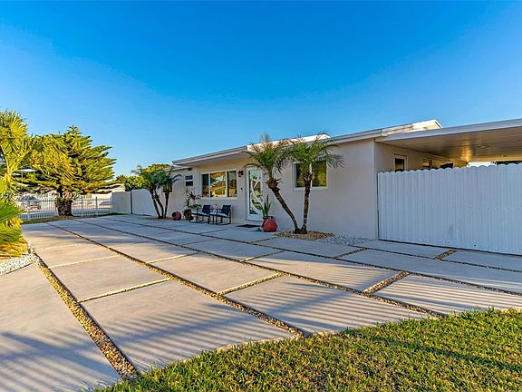 3rd image of 14790 SW 285th St