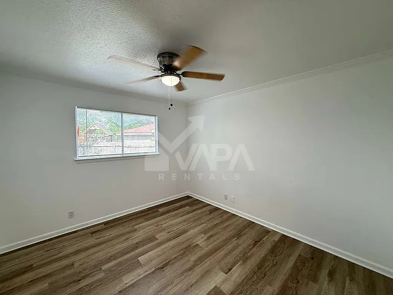 6607 Benhill — Photo 12