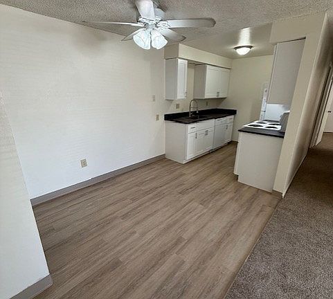 2nd image of 551 E Hawthorne Rd #14