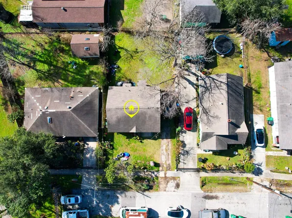 3805 Weems St, Houston, TX 77009