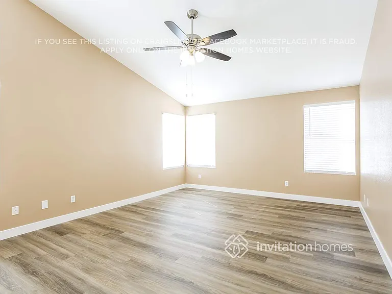 1581 Avenida Fiesta — Photo 10