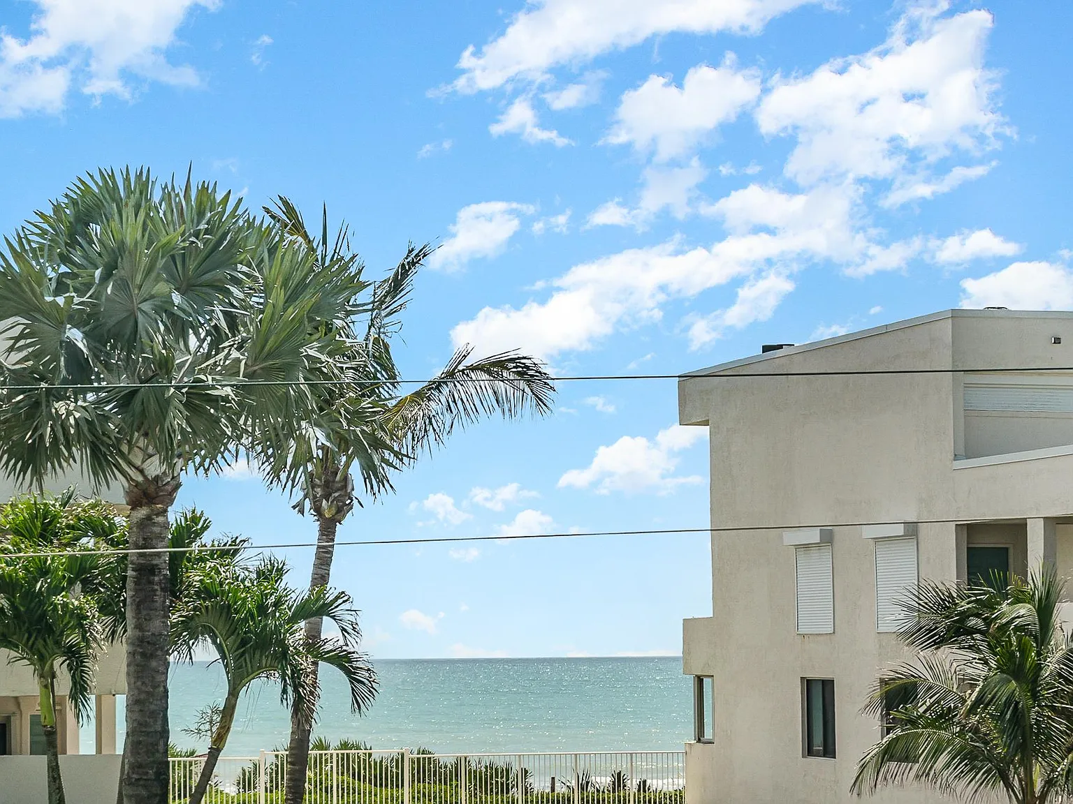 2 bed, 1215 sqft, $2,700 — Photo 4