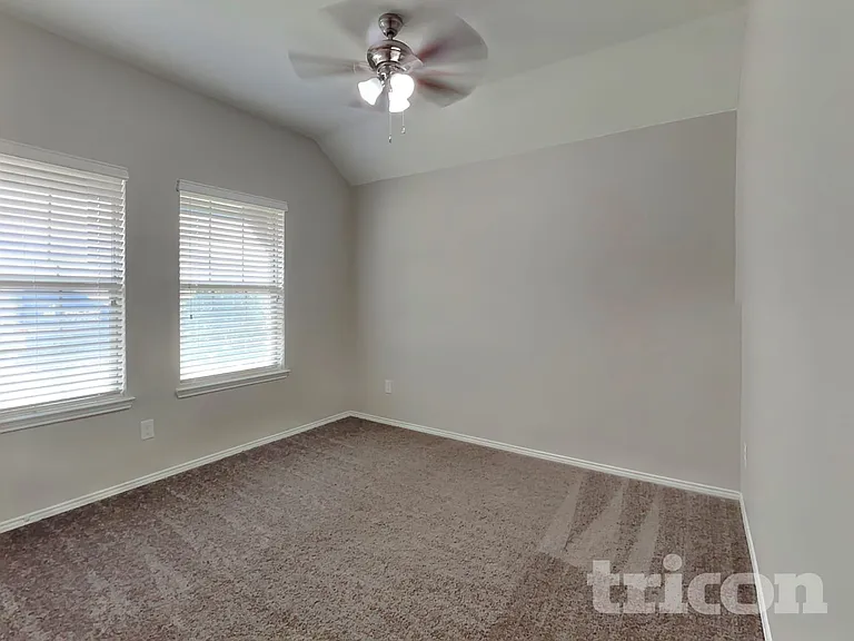 2536 Old Buck Dr — Photo 12