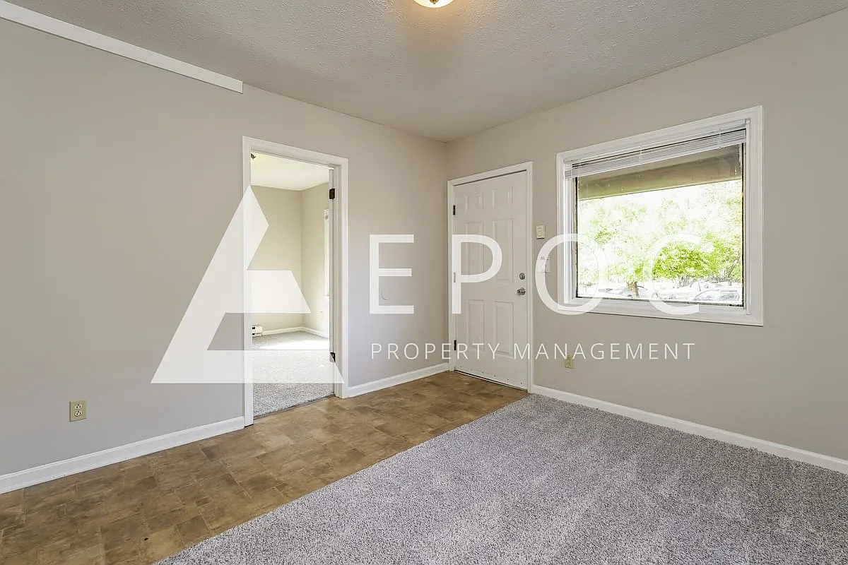 2605 Ansonia St — Photo 3