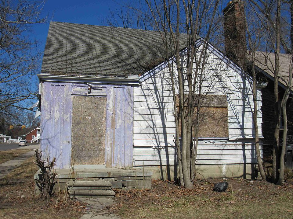 16076 Ellsworth