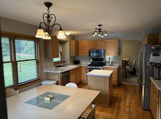 16842 Hanover Ln, Eden Prairie, MN 55347