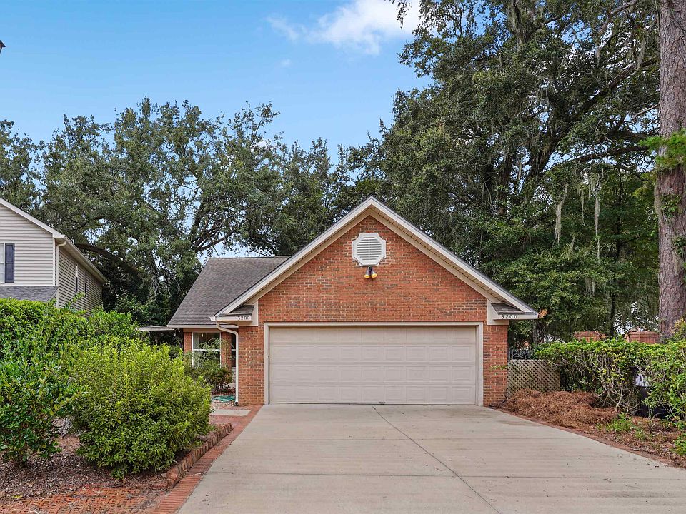1st image of 3200 Castle Ct